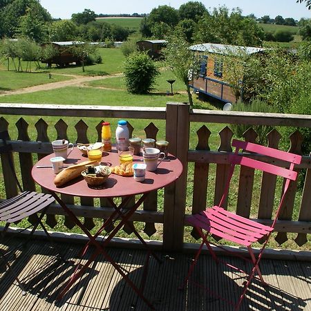 Les Roulottes & Cottages Du Moulin Chenillé-Changé Zewnętrze zdjęcie
