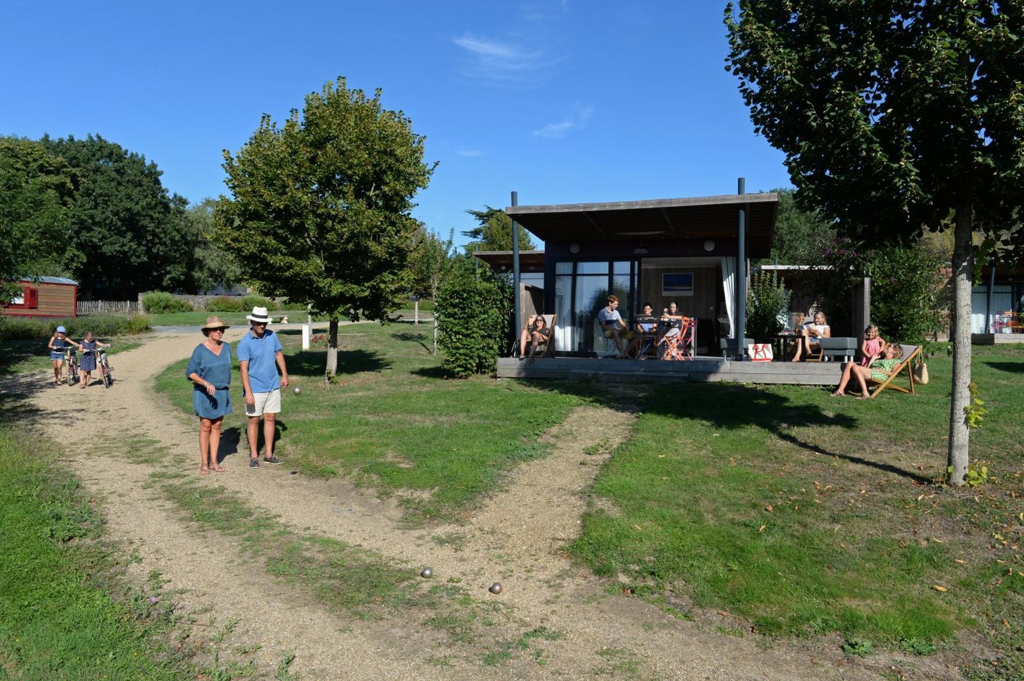 Les Roulottes & Cottages Du Moulin Chenillé-Changé Zewnętrze zdjęcie
