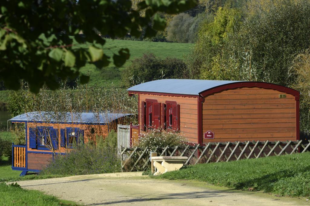 Les Roulottes & Cottages Du Moulin Chenillé-Changé Pokój zdjęcie